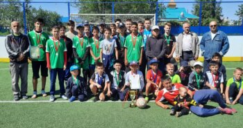 Подробнее о статье На поле – юные футболисты