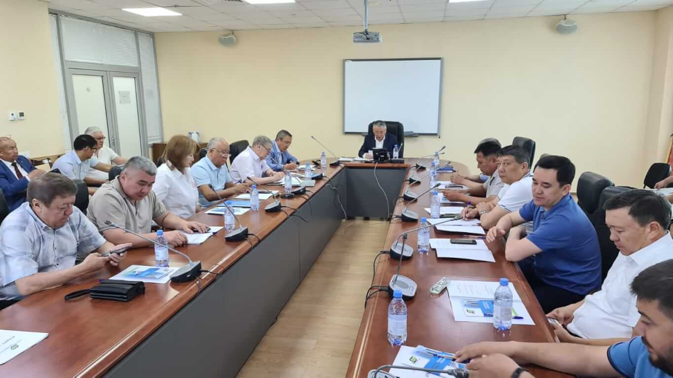 Подробнее о статье ЗАСЕДАНИЕ ИСПОЛКОМА ЦС ПРОФСОЮЗА