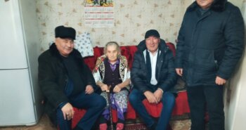 Подробнее о статье Теміржолшылар ардагерді құттықтады