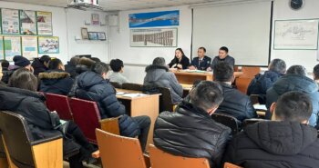 Подробнее о статье Семей теміржолшыларына жаңа ұжымдық шарт түсіндірілді