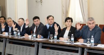 Подробнее о статье Орталық кеңесте ауыс-түйіс