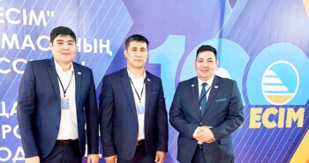 Подробнее о статье Жас теміржолшылар өз жобаларын жетілдіруде