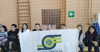 Подробнее о статье ҚТЖ балаларға мерекелік көңіл-күй сыйлады